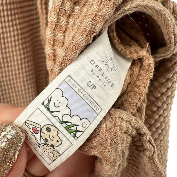 Aerie Offline Waffle Knit Thermal Reindeer Run Graphic Brown Size S Relaxed Fit - Picture 9 of 10